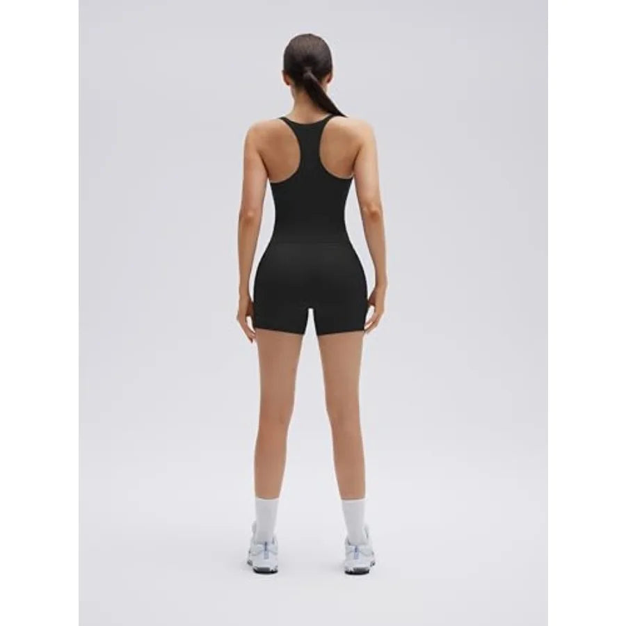 Two Piece Workout Set With Pockets And Built In Bra